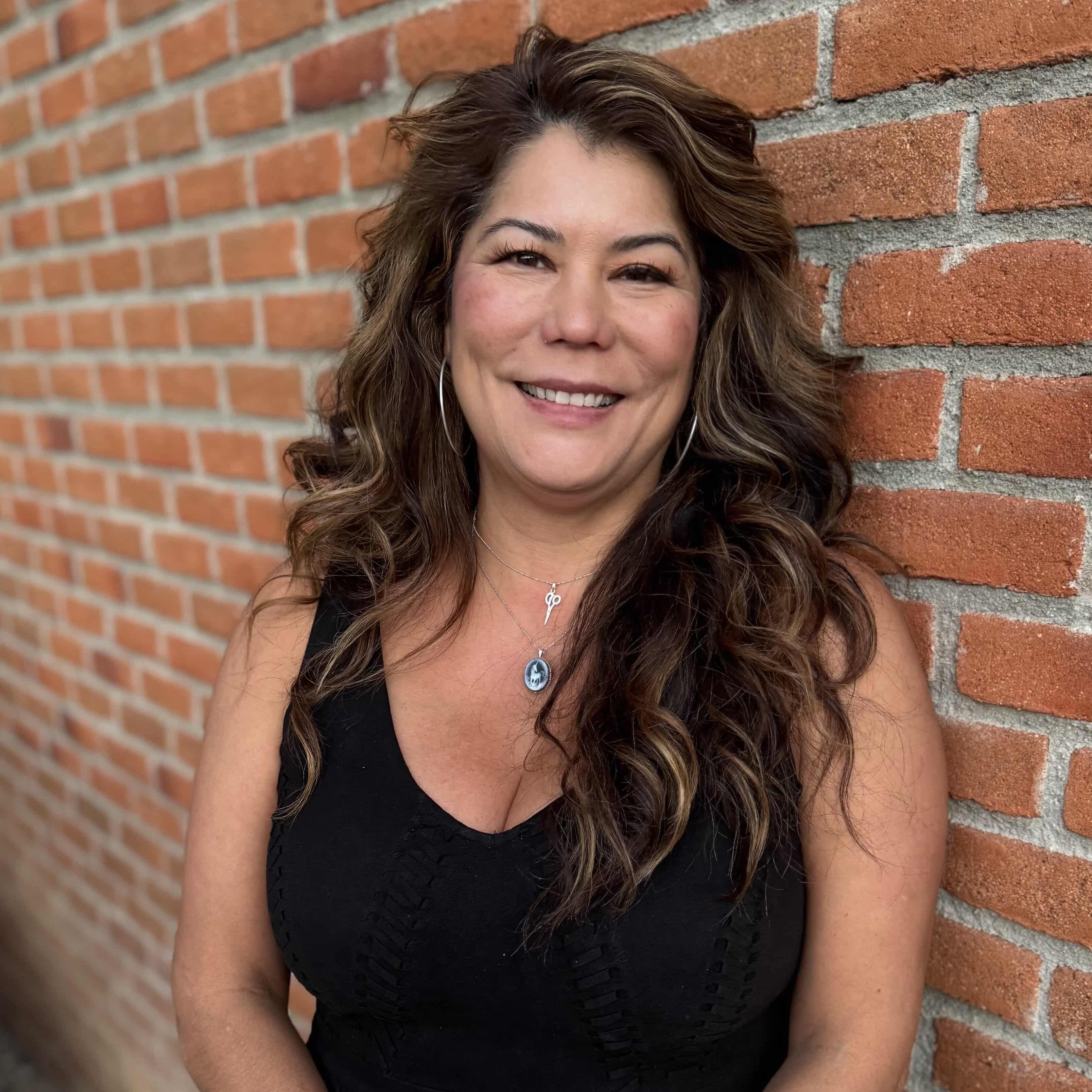 Janet Barajas- Thairapy Salon El Paseo